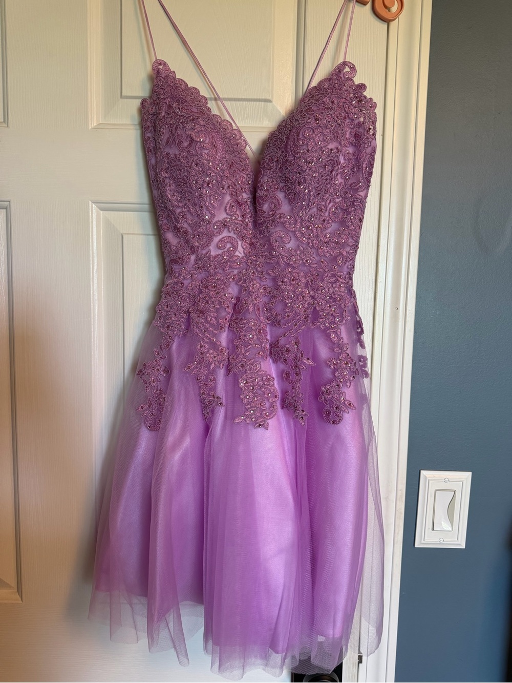 Lace Appliqué Spaghetti-Strap Prom Dress in Lavender